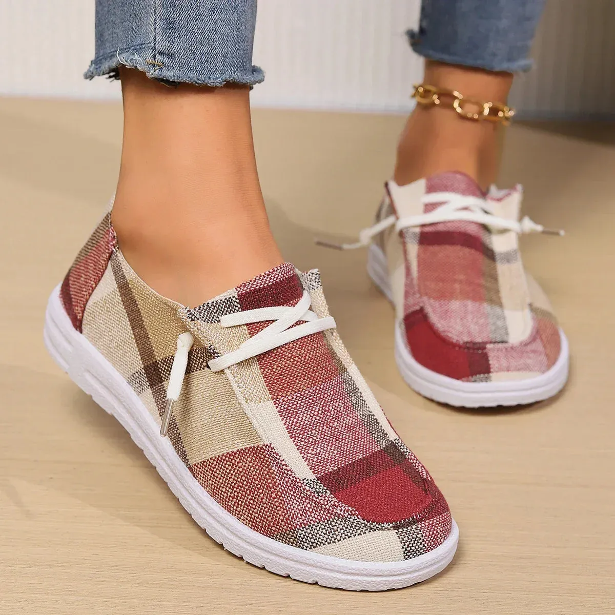 Light Weight Slip-on Flat Sneakers