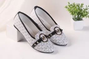 MICHAEL KORS ALICE LOGO BALLET FLAT PUMPS - WHITE