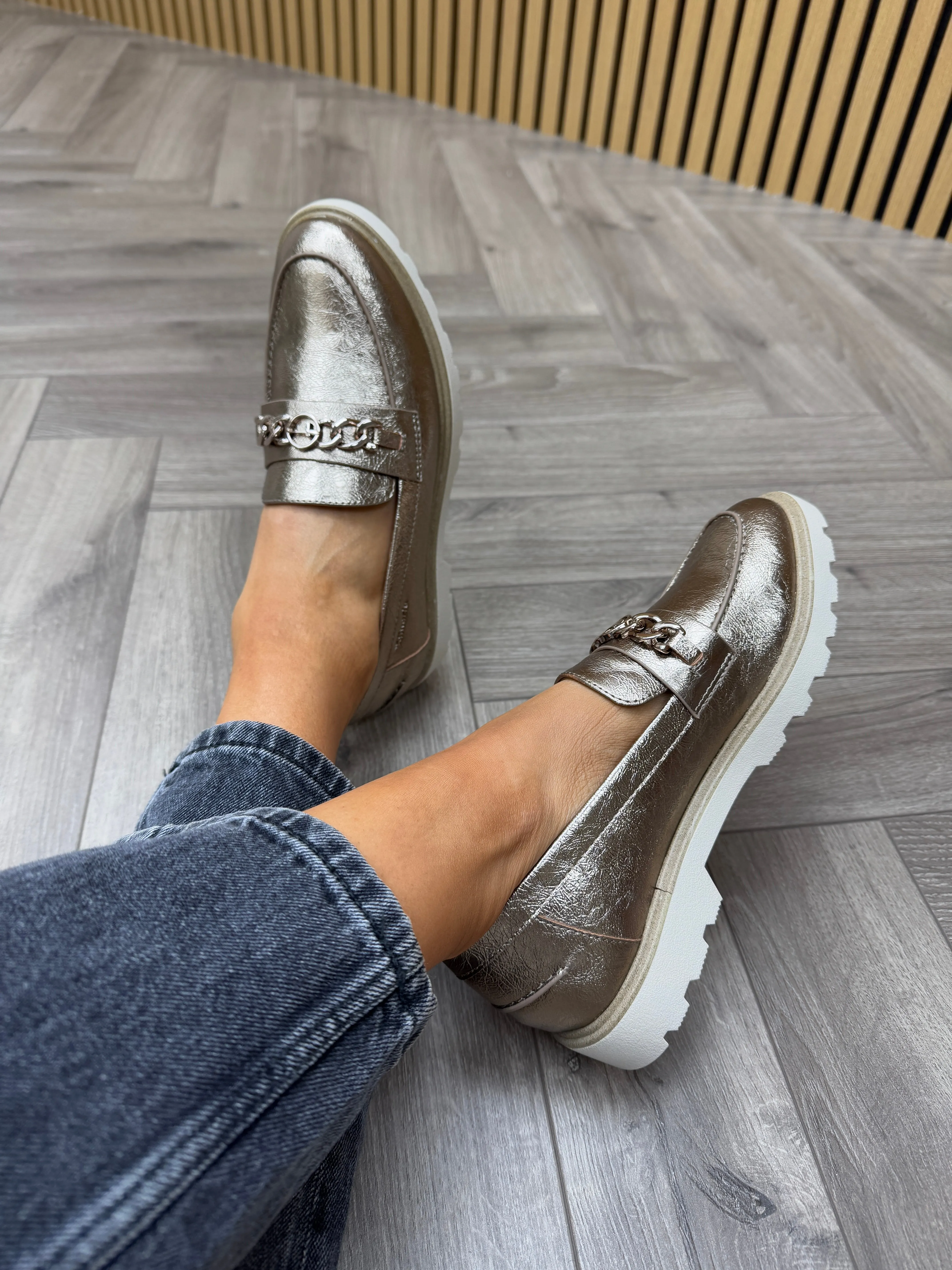 Tamaris (SS25) Metallic Loafer With Chain Detail 24649 - Light Gold (T15)