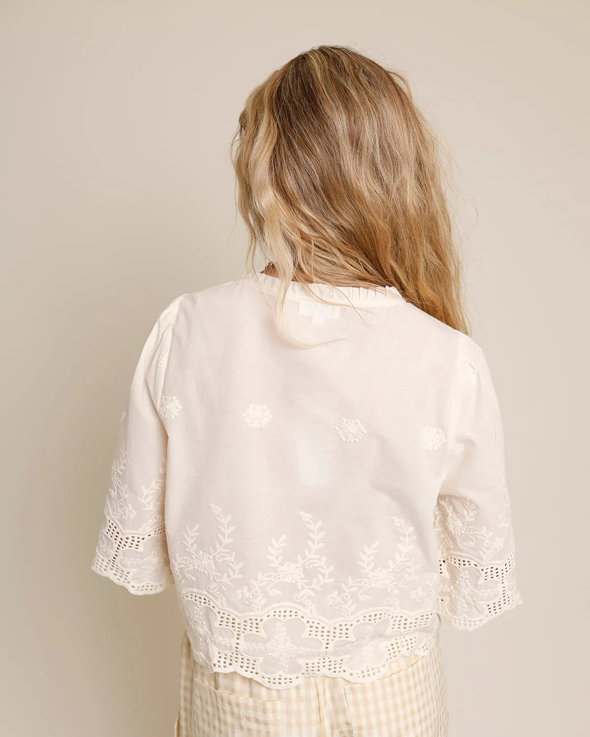 TULIP LACE TIE FRONT TOP