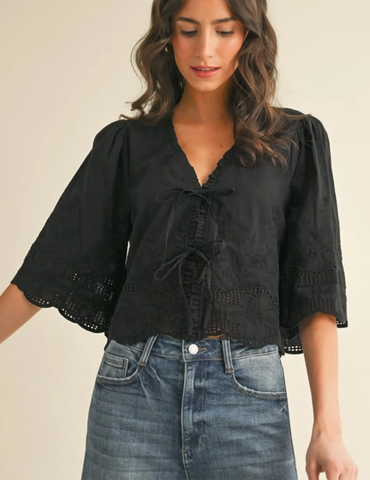 TULIP LACE TIE FRONT TOP