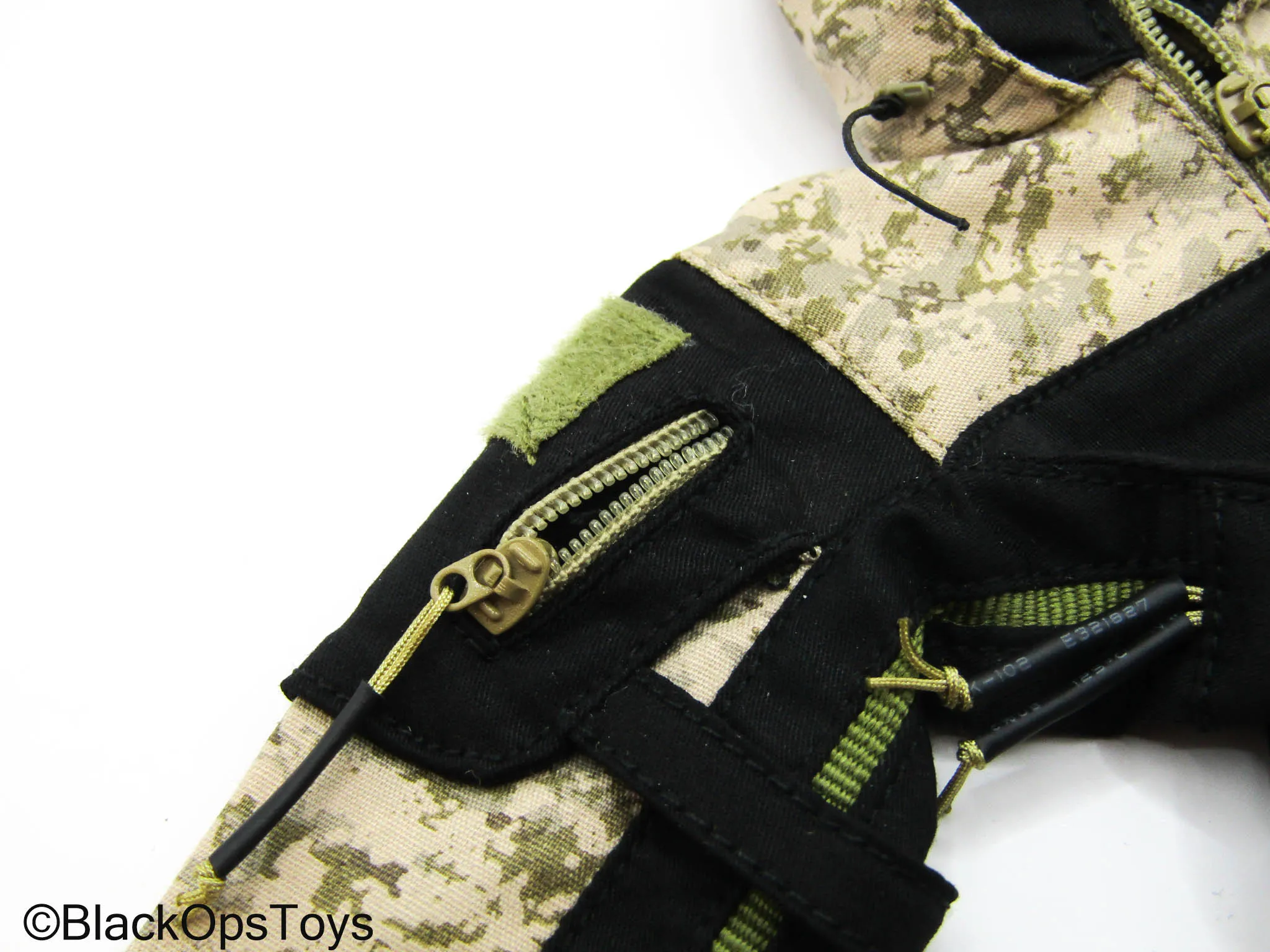 Veteran Tactical Instructor Z - AOR1 Camo Gryphon Combat Jacket